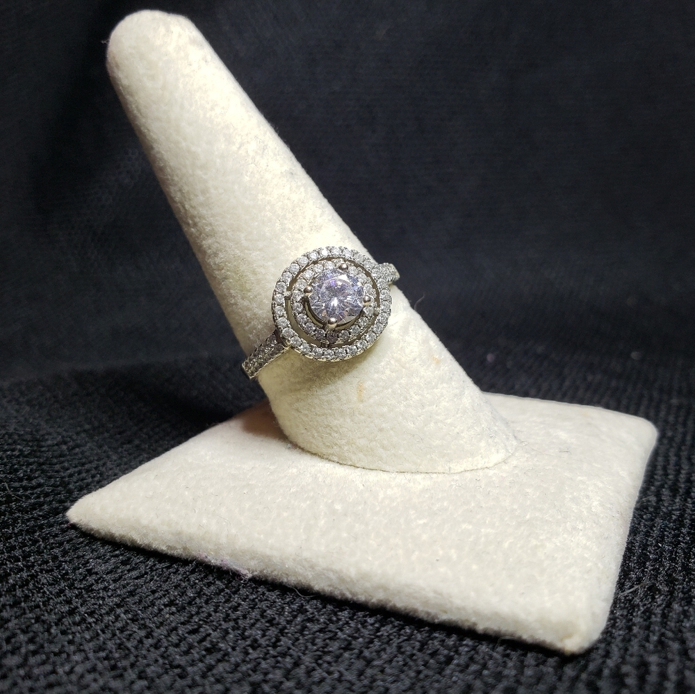 Double halo CZ ring